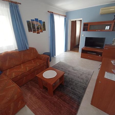 Apartments Tina Πούλα Εξωτερικό φωτογραφία