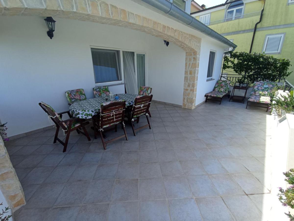 Apartments Tina Πούλα Εξωτερικό φωτογραφία