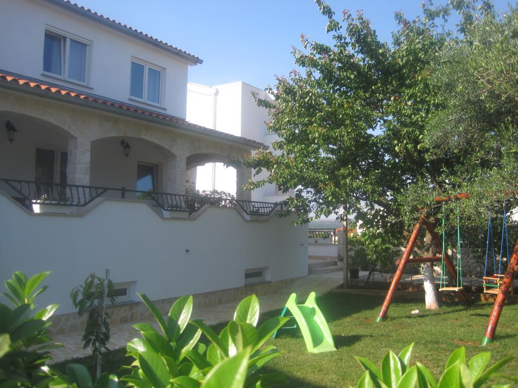 Apartments Tina Πούλα Εξωτερικό φωτογραφία