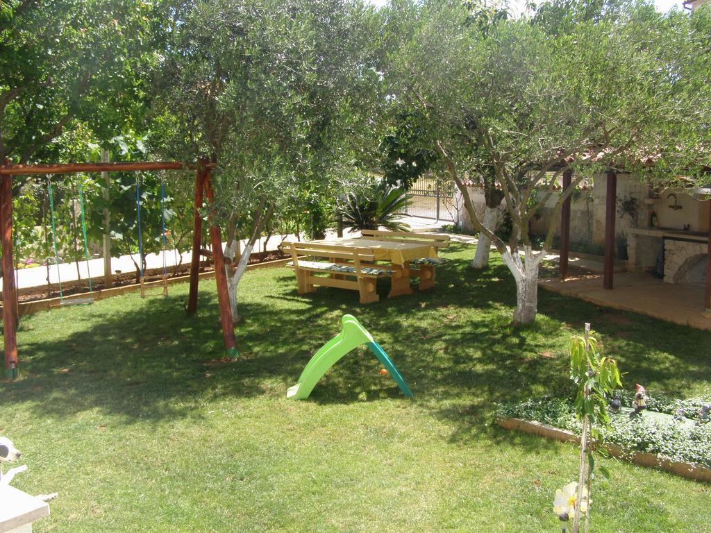 Apartments Tina Πούλα Εξωτερικό φωτογραφία