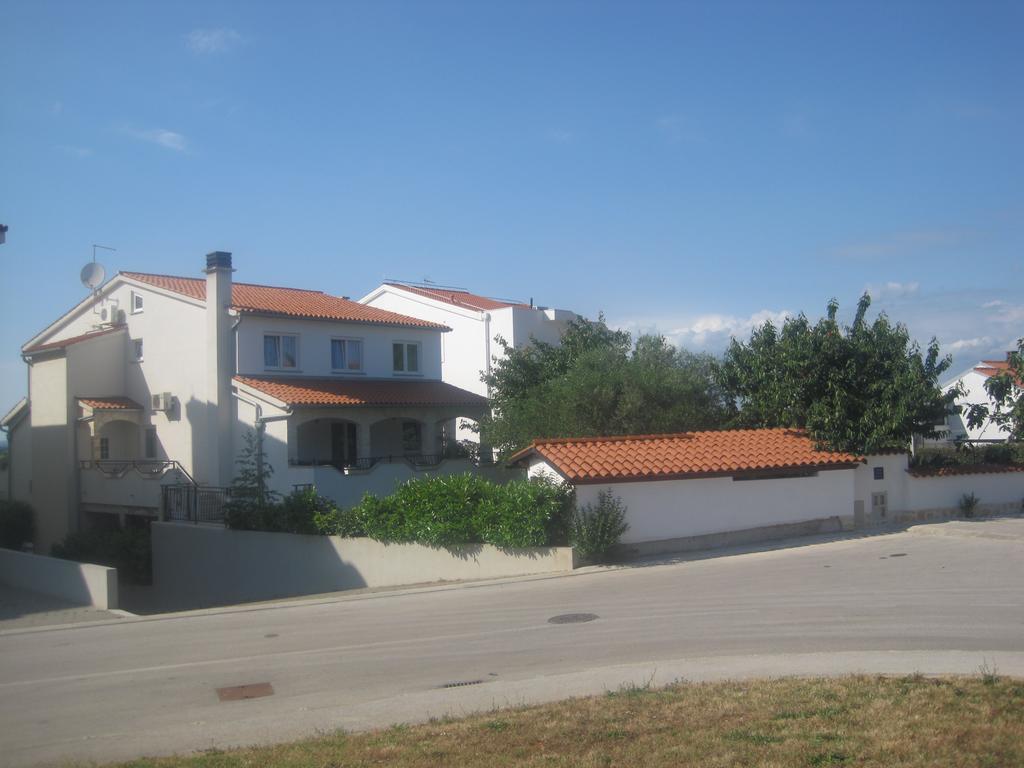 Apartments Tina Πούλα Εξωτερικό φωτογραφία